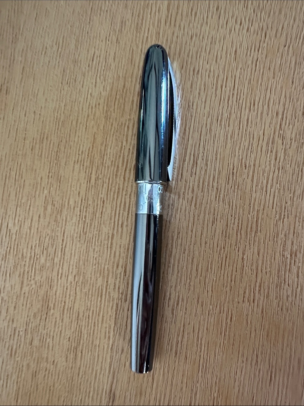 Gucci Sigaro Fountain Pen 18k Gold Medium Nib